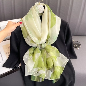 Women Chiffon Scarf Ginkgo Leaf Print Large Beach Shawl Sun Protection Summer Lightweight Fashion Wrap Fresh Green