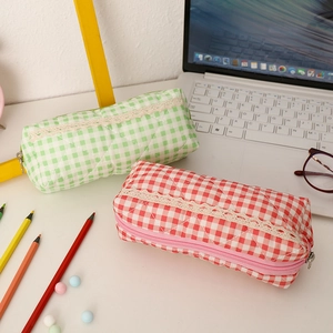 Plaid quilted pencil case with white lace trim and large capacity storage for students