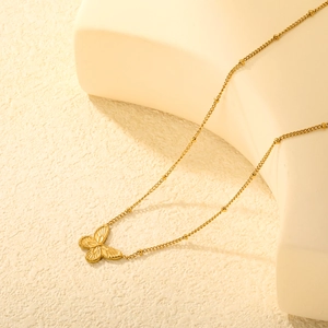 Collier pendentif papillon plaqué or 18K élégant avec chaîne à billes pour femmes