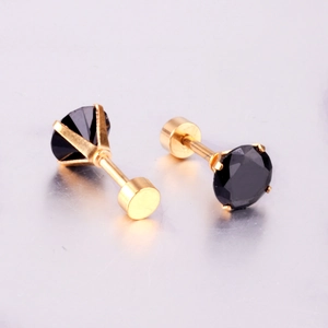 Classic four-prong black round cubic zirconia stud earrings in gold-plated stainless steel