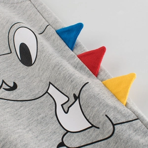 Pantalon de sport gris pour enfants en coton avec détails d'ailerons de dinosaure en 3D