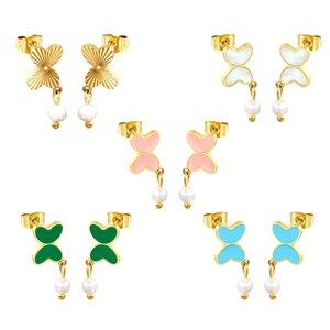 Elegante Schmetterlings-Ohrhänger aus Edelstahl mit Emaille und Perlenanhängern