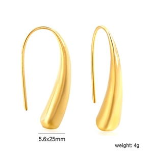Boucles d'oreilles pendantes en or 18K forme C, taille 5.6x25mm et poids 4g