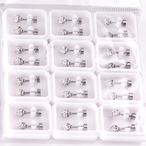 Lot détaillé de 12 paires de boucles d'oreilles boules en strass avec fermoirs métalliques