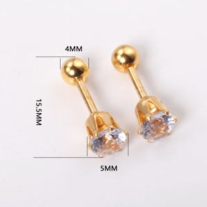 Détail montrant les dimensions des boucles d'oreilles boules dorées avec zircons