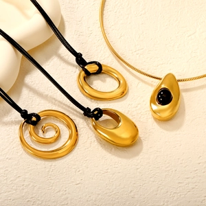 Geometric Pendant Necklace Stainless Steel Hollow Irregular Spiral Water Drop Minimalist Unisex Jewelry Cool Vintage