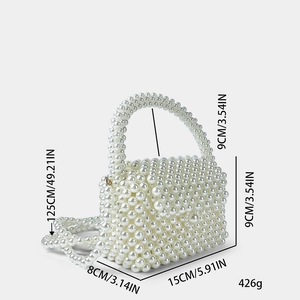 Detailansicht der handgefertigten Perlen-Handtasche: 15cm x 9cm x 8cm mit Gurt