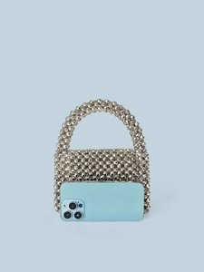 Mini sac enveloppe fait main en perles argentées avec finition métallique brillante