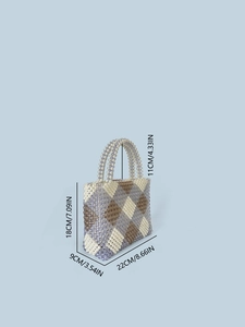 Handmade beaded tote bag with diamond pattern, showing dimensions 22cm x 18cm x 9cm
