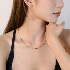 Minimalist Stainless Steel Cube Pendant Necklace Geometric Gold Plated Clavicle Chain For Women Modern Jewelry