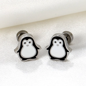 Sweet penguin stud earrings in 18K gold plated stainless steel with enamel finish