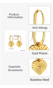 Détails de boucles d'oreilles cœur en acier plaqué or avec dimensions et texture fine