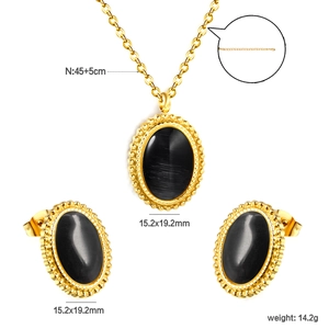 Detail view of oval cat eye stone jewelry set with specific dimensions and weight