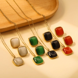 Parure De Bijoux Rétro En Acier Inoxydable Collier Pendentif Carré Œil De Chat Et Boucles D'oreilles Géométrique Élégant