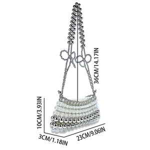 Détails et dimensions du sac à perles fait main avec poignée à nœud élégant