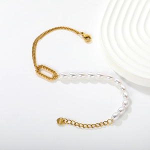 Bracelet en acier inoxydable doré avec perles d'imitation et chaîne à maillons élégante