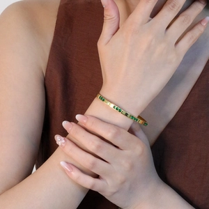 Stainless Steel Bangle 18K Gold Plated With Green Zircon Inlaid Hinge Bracelet French Luxury Vintage Style For Women
