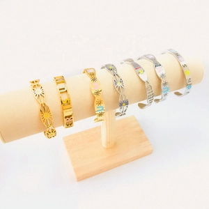 Bracelet Jonc Vintage en Acier Inoxydable Femmes Ajouré Summer Sunshine Lettre Email Soleil Cœur Feuille Bijoux