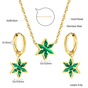Détails de l'ensemble de bijoux en acier doré avec pendentifs étoile hexagonale verte
