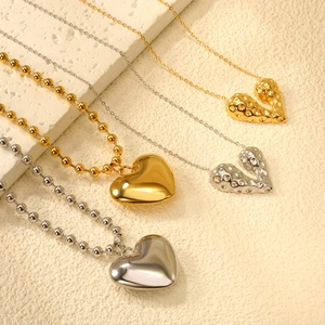 Stainless Steel Heart Pendant Necklace 18K Gold Plated Hammered Texture Hollow Clavicle Chain Jewelry For Women