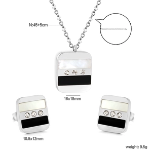Ensemble bijoux géométriques avec incrustation coquillage et diamants collier et boucles