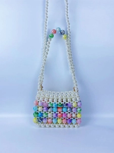 Mini sac bandoulière fait main en perles colorées avec perles de résine et chaîne
