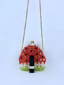 Mini borsa a tracolla fatta a mano con perline a forma di anguria e catena d'oro