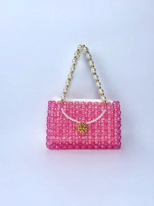 Sac à main fait main en perles roses avec poignée en perles et perles acryliques élégantes