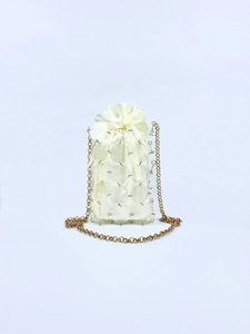 Mini Crossbody Bag For Women Acrylic Disc Metal Ring Woven Chain Shoulder Bag With Satin Drawstring Pouch Stylish