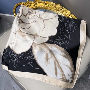 Carré De Satin Synthétique Imprimé Camélia Floral Foulard Cheveux Écharpe Élégante Pour Cou Accessoire Sac À Main Femmes