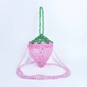 Borsa a Forma di Fragola in Perline Fatta a Mano per Donna Ragazza Acrilico Rosa Verde Piccola Borsa a Tracolla Carina Borsetta a Forma di Frutta Regalo