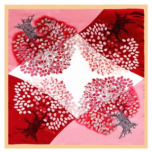 Carré de soie artistique avec motifs d'arbres symétriques rouge et rose sur fond blanc