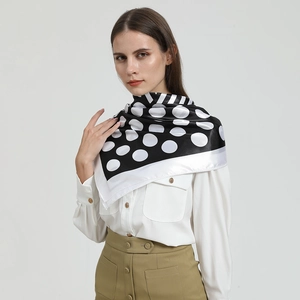 Foulard en soie élégant à pois noirs et blancs pour femmes, grand carré 90x90cm