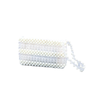 Sac à main artisanal perlé avec perles blanches et perles en acrylique transparent