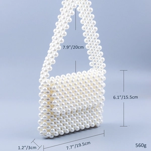 Dimensions détaillées du sac à bandoulière en perles acryliques avec annotations de taille