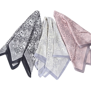 Women Square Scarf Elegant Paisley Print Imitation Satin Polyester Satin Elegant Retro Fashion Neck Wrap Handbag Accessory