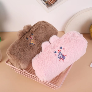 Astuccio in peluche a forma di orso con grande capacità e ricamo morbido per studenti
