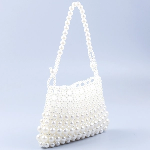 Handgefertigte Perlenhandtasche für Hochzeiten in eleganter Trapezform mit Glanzperlen