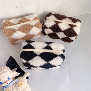 Plush checkerboard stationery bag with large capacity and soft faux shearling texture