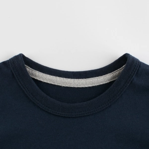 Classic dark blue crewneck cotton T-shirt for boys with gray herringbone neck tape detail