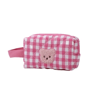 Rosa karierte gesteppte Kosmetiktasche mit Bären-Patch und praktischem Handgriff