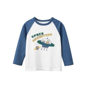 Kinderen T-shirt met lange raglanmouwen en Space Adventure cartoon print in wit en blauw