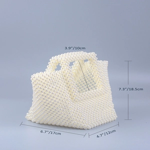 Détails et dimensions du sac à main élégant perlé à la main avec deux poignées