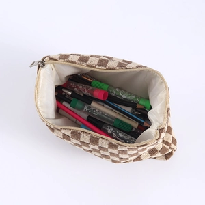Knitted checkerboard makeup bag and large capacity stationery pouch with metal zipper