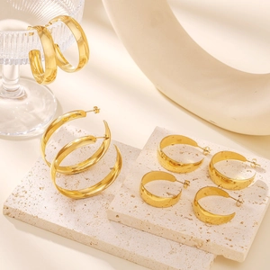 Set of three sizes geometric U-shaped thick gold plated stainless steel hoop earrings
