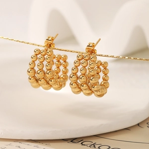Boucles d'oreilles chic multicouches en perles dorées plaqué or 18 carats pour femmes