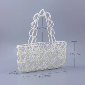 Dimensions détaillées du sac à main en perles blanches évidées avec spécifications