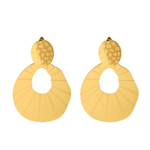 Chic 18k gold plated U-shaped teardrop hollow earrings with textured retro fan design