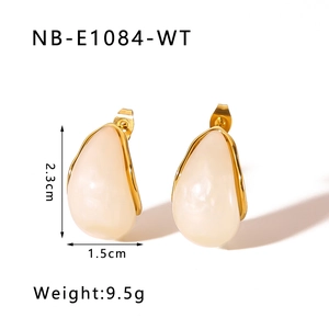 Detail view of 18k gold plated water drop earrings with dimensions and weight info