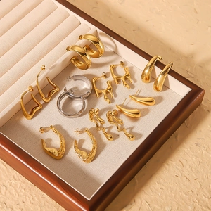 Boucles d'oreilles géométriques en acier inoxydable plaqué or 18K forme C et goutte